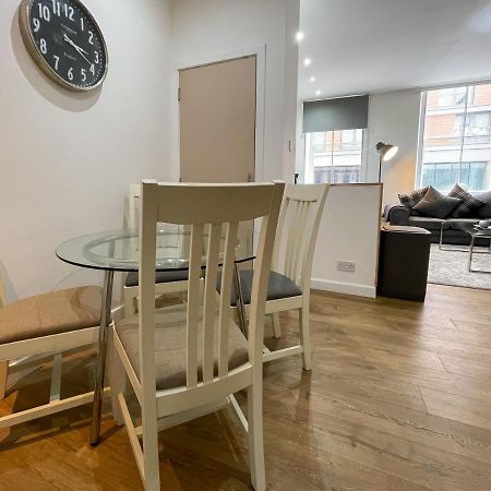 Exquisite 2Br Flat Near Central Train Station Глазгоу Екстериор снимка