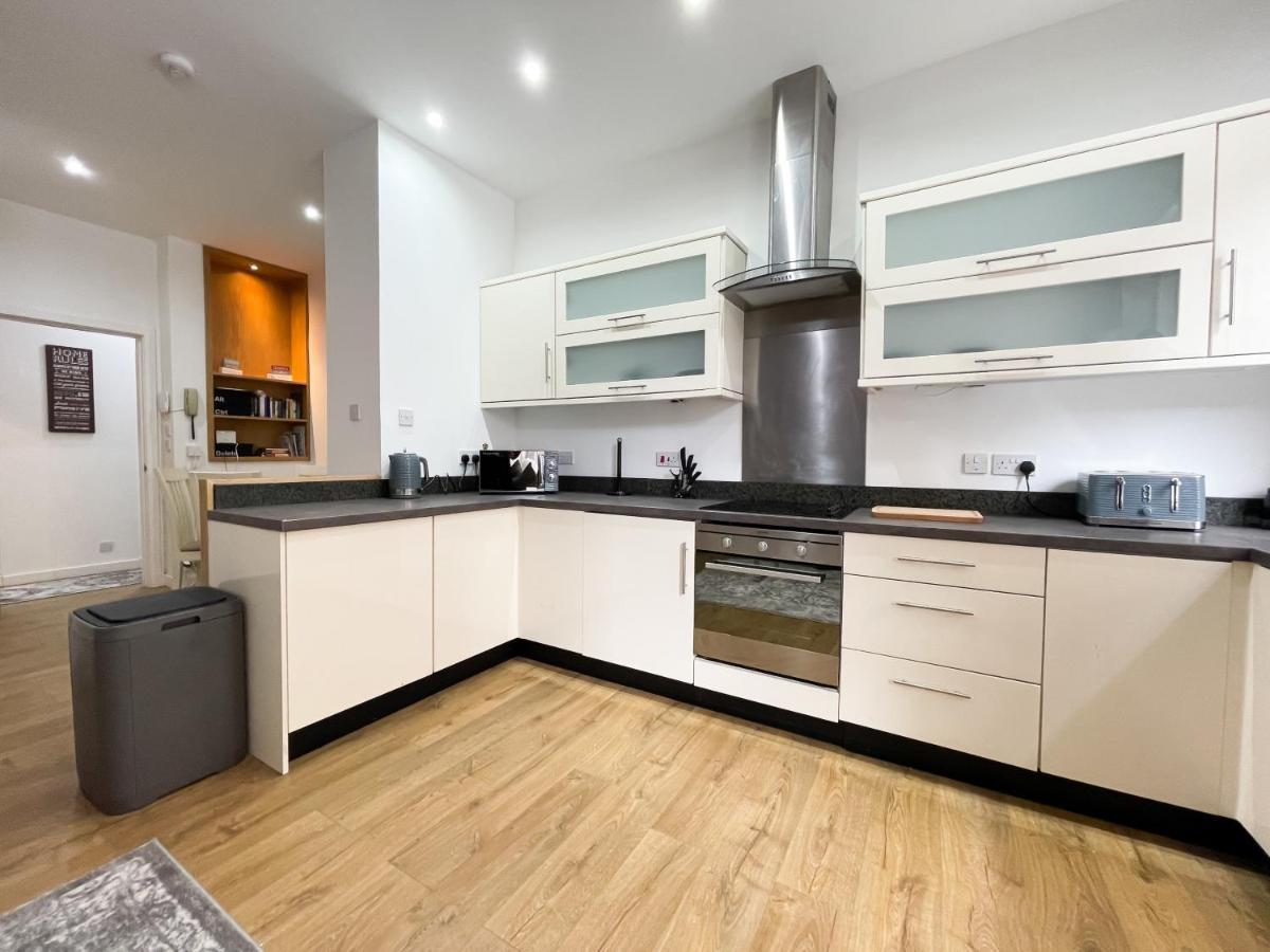 Exquisite 2Br Flat Near Central Train Station Глазгоу Екстериор снимка