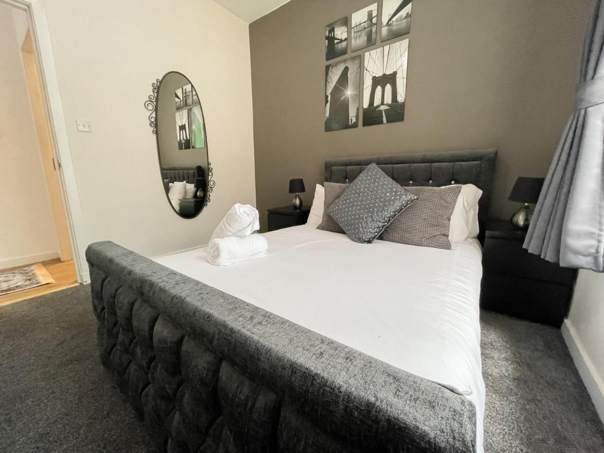 Exquisite 2Br Flat Near Central Train Station Глазгоу Екстериор снимка