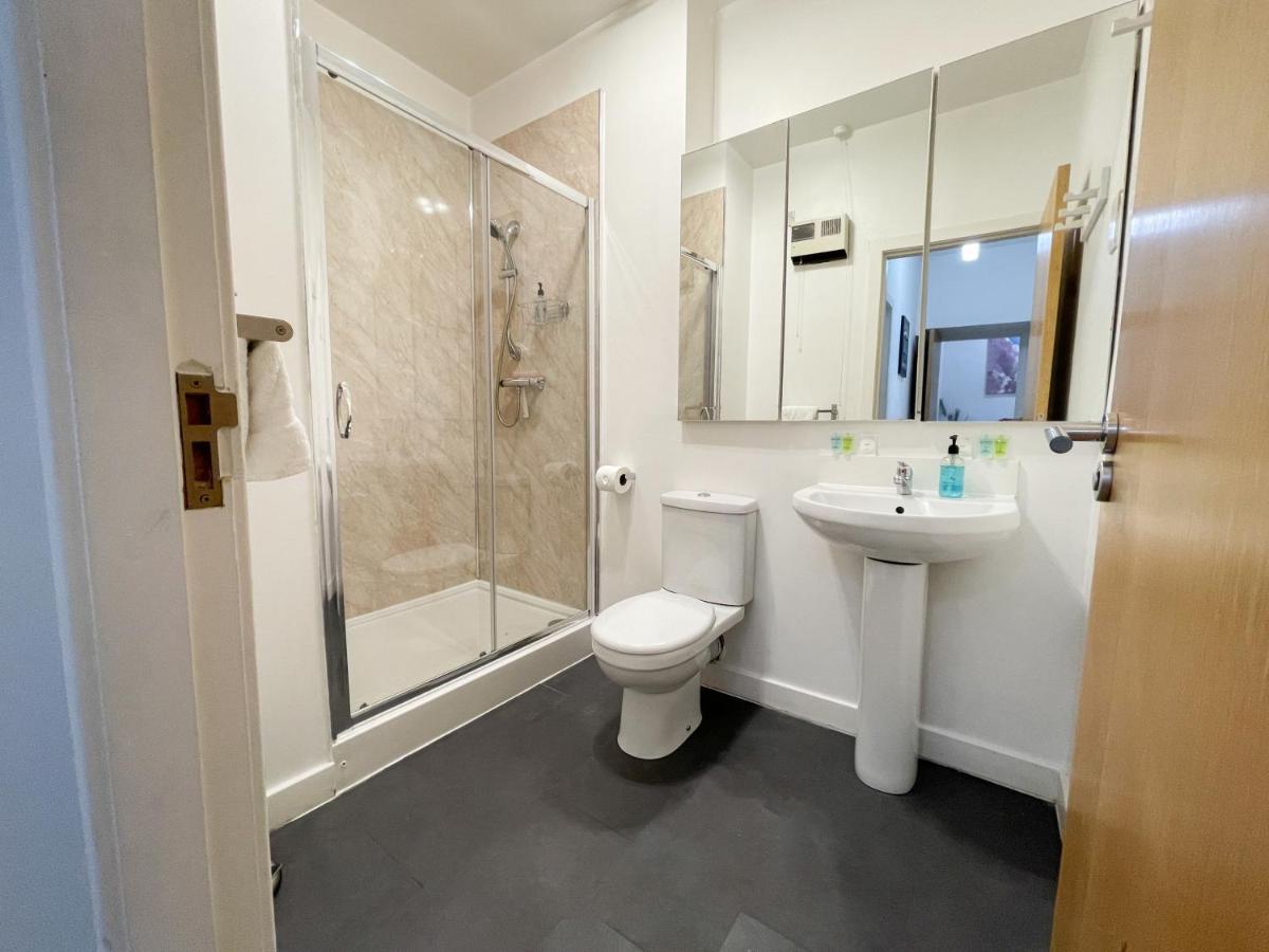 Exquisite 2Br Flat Near Central Train Station Глазгоу Екстериор снимка